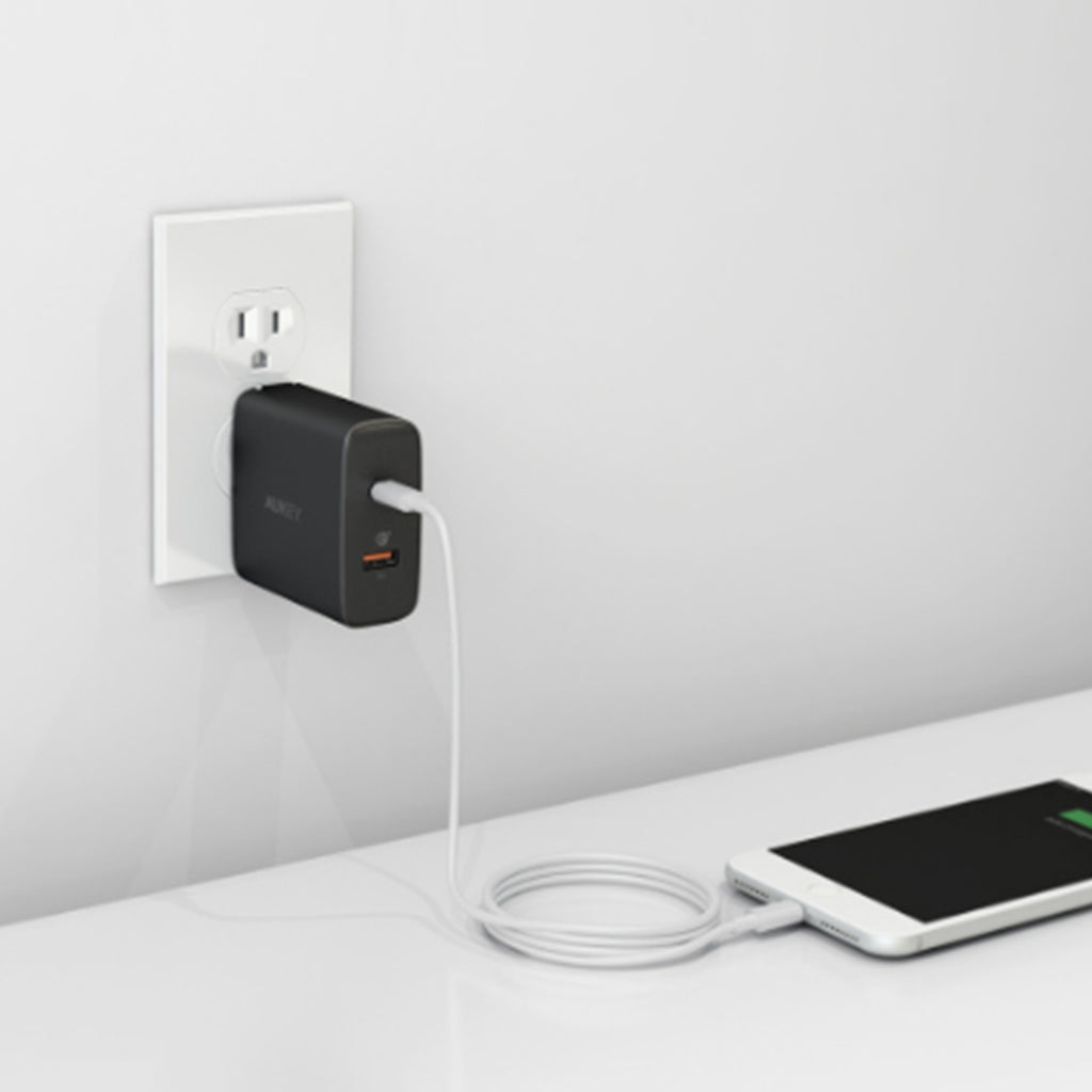Aukey Amp 30W Power Delivery Wall Charger with Quick Charge 3.0 (PA-Y11)